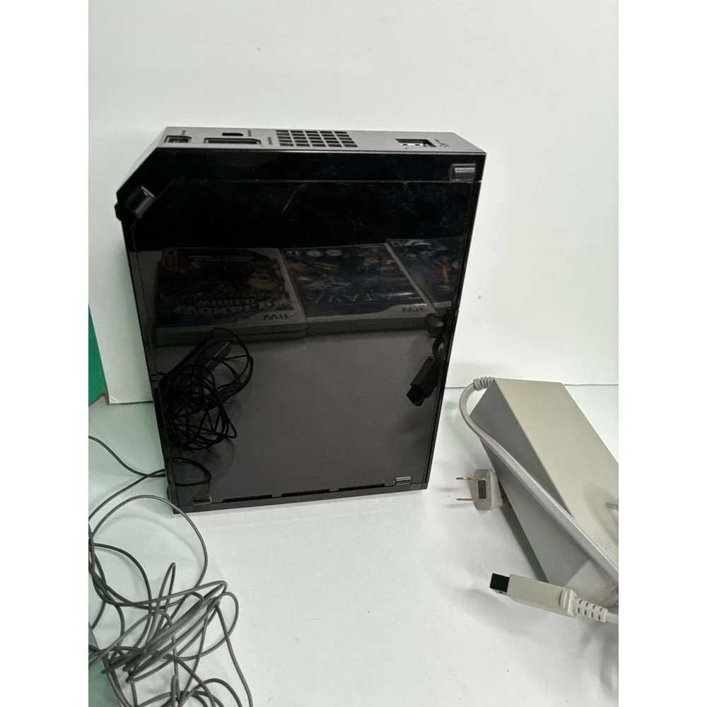 Nintendo Wii Console Bundle Black w/ Cords & 4 Games Tested RVL-001 / Gamecube